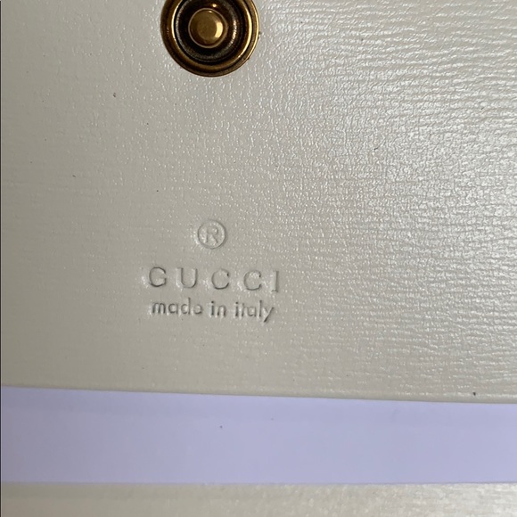 ♥️ SOLD ♥️ GUCCI QUILTED GG BI FOLD STRIPE WALLET - Picture 6 of 8